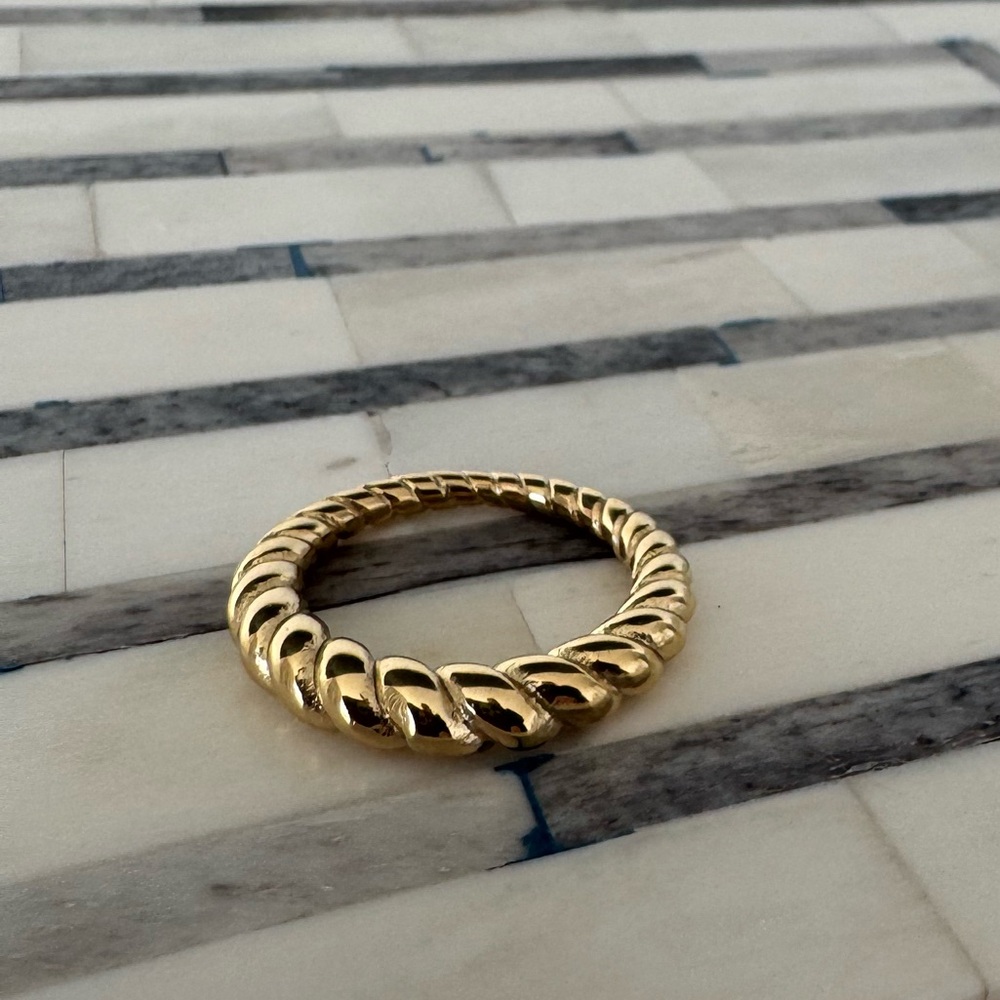 NWOT Goop Cable Ring - Picture 3 of 5